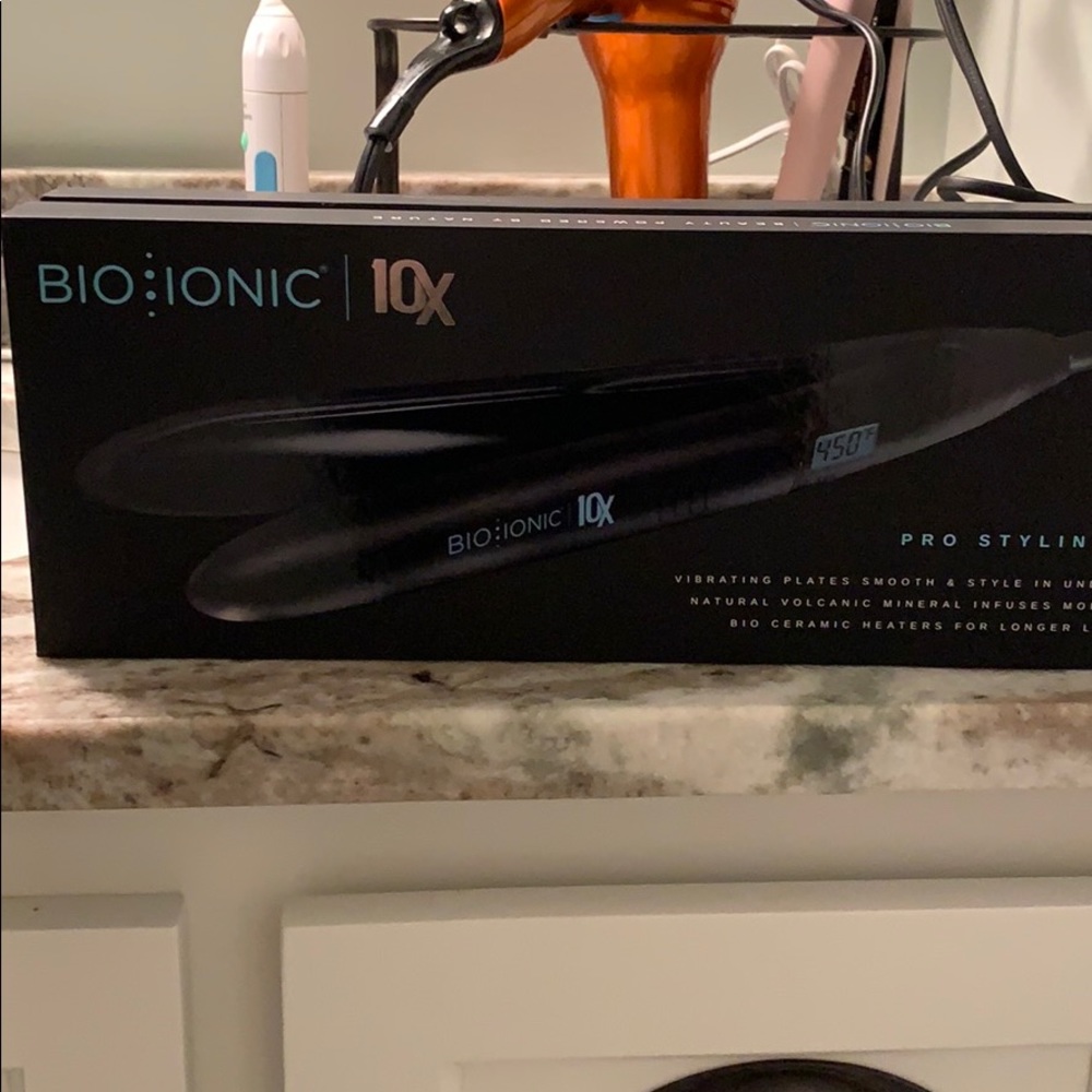 Bio Ionic 10x Straightener